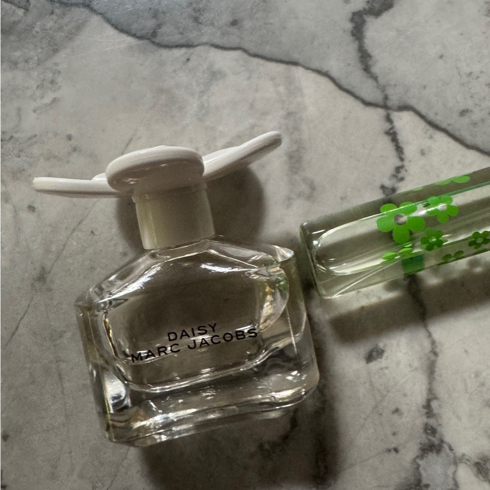 Marc Jacobs Daisy Wild Set - Yellow and White - Picture 6 of 7